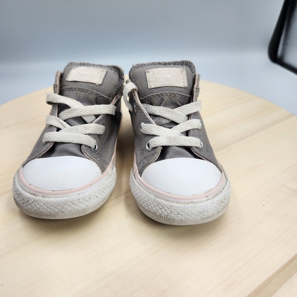 Coverse Kids All Star Sneaker sz 8 - Picture 2 of 9